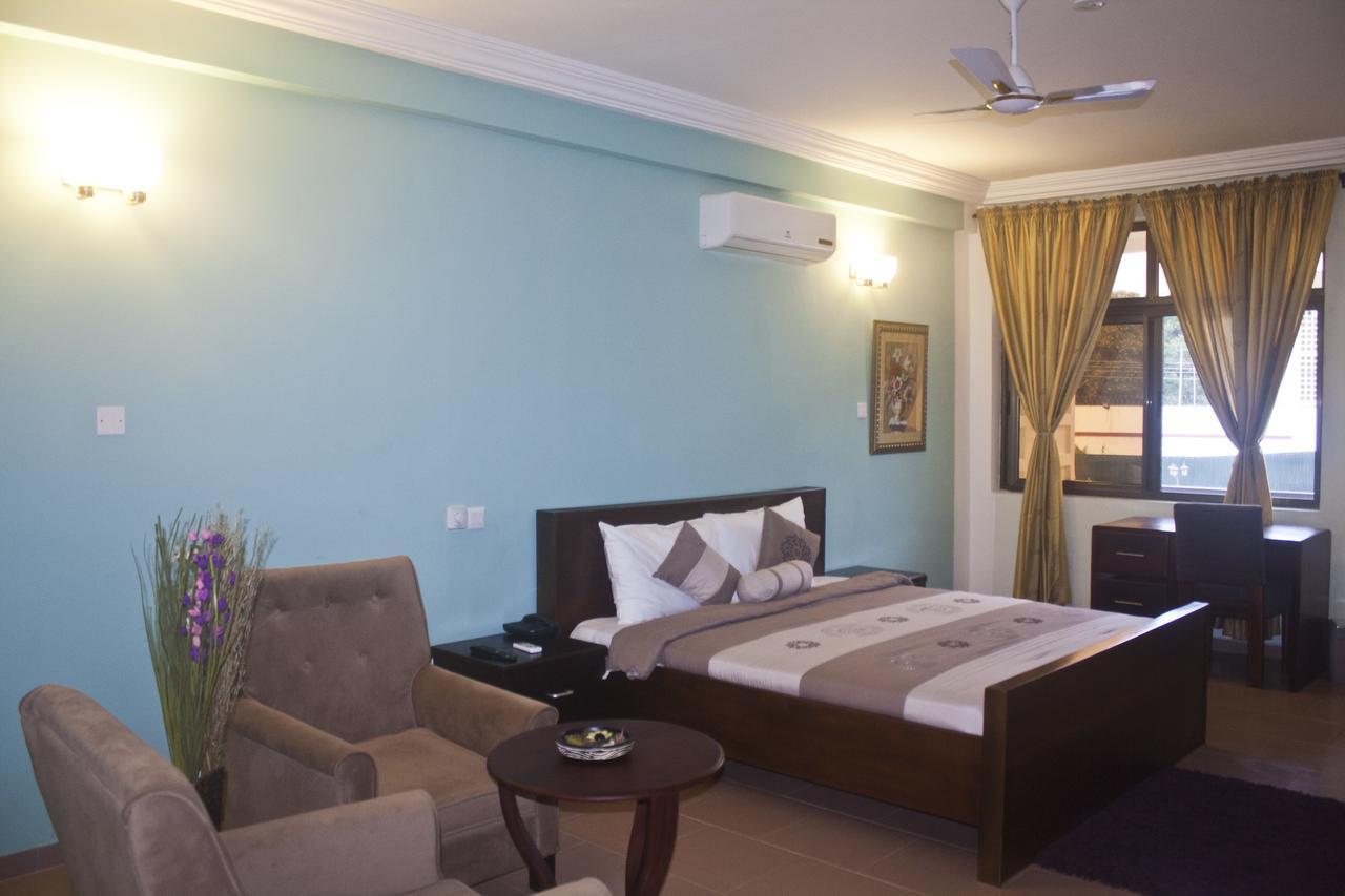 Consir Executive Lodge Accra Ngoại thất bức ảnh