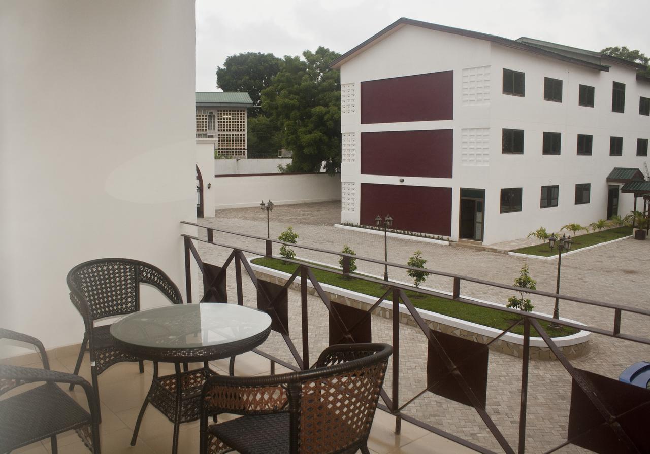 Consir Executive Lodge Accra Ngoại thất bức ảnh