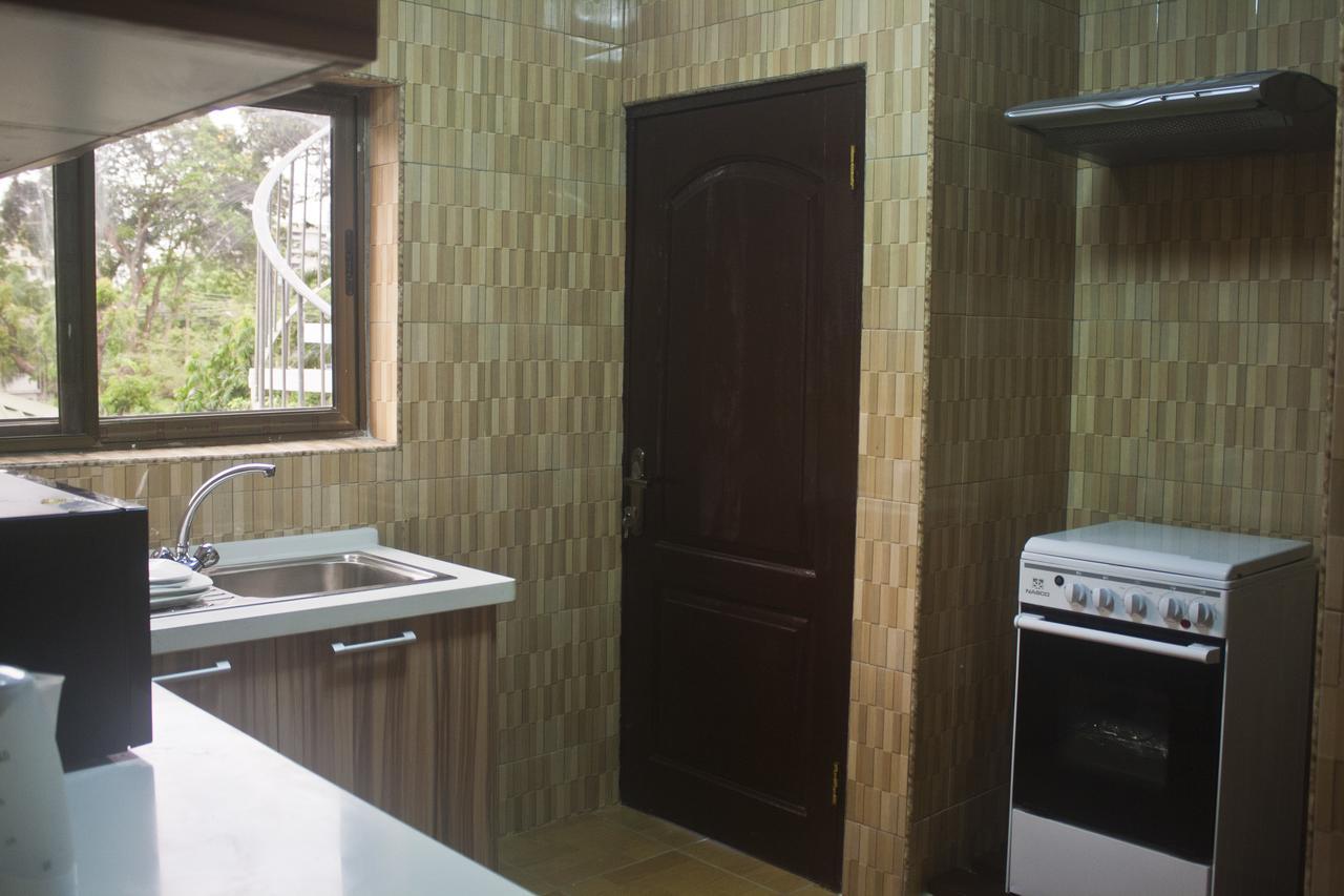 Consir Executive Lodge Accra Ngoại thất bức ảnh